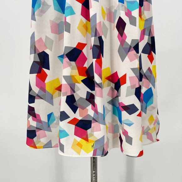 TRINA TURK Shirt Womens Small White Navy Silk Top Multicolored Geo Print Halter - Picture 7 of 9